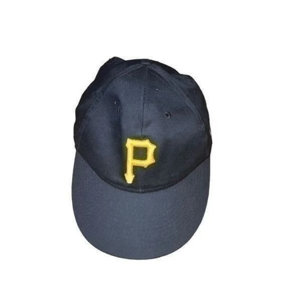 OC Sports youth‎ Pirates MLB hat one size adjustable